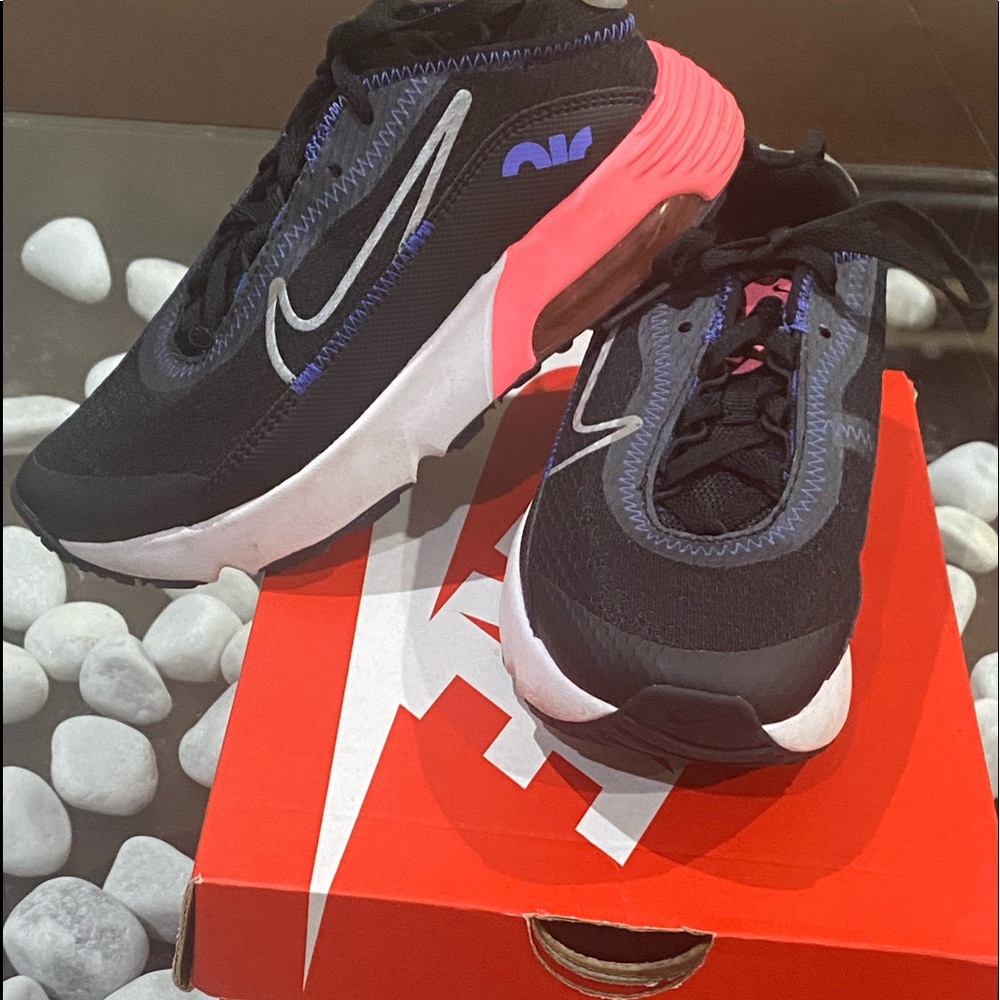 Kids' Air Max 2090 Sneaker - size 13c